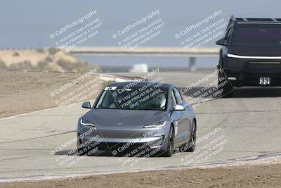 media/Oct-19-2025-Speed Ventures (Sun) [[a6e7fe67be]]/TC B/Session 2 (Outside Grapevine)/